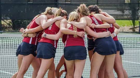 2026 WTEN team huddles before match