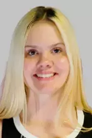Maggie Spell Headshot