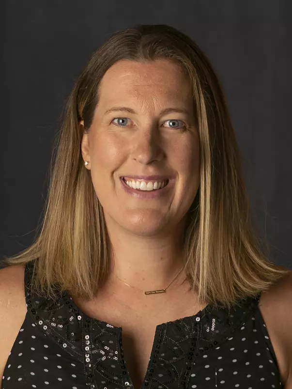 Angie Oxley Behrens Head Shot