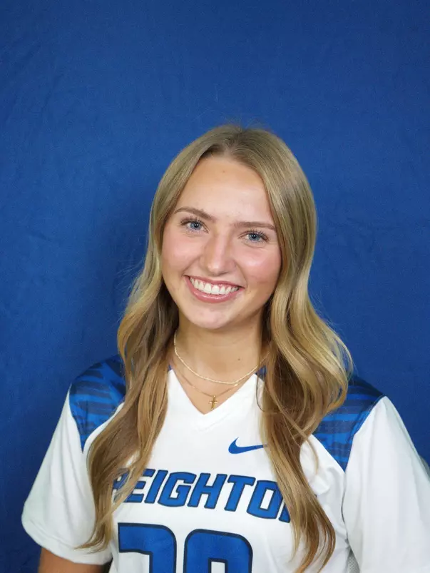 Madeline Smyka Headshot