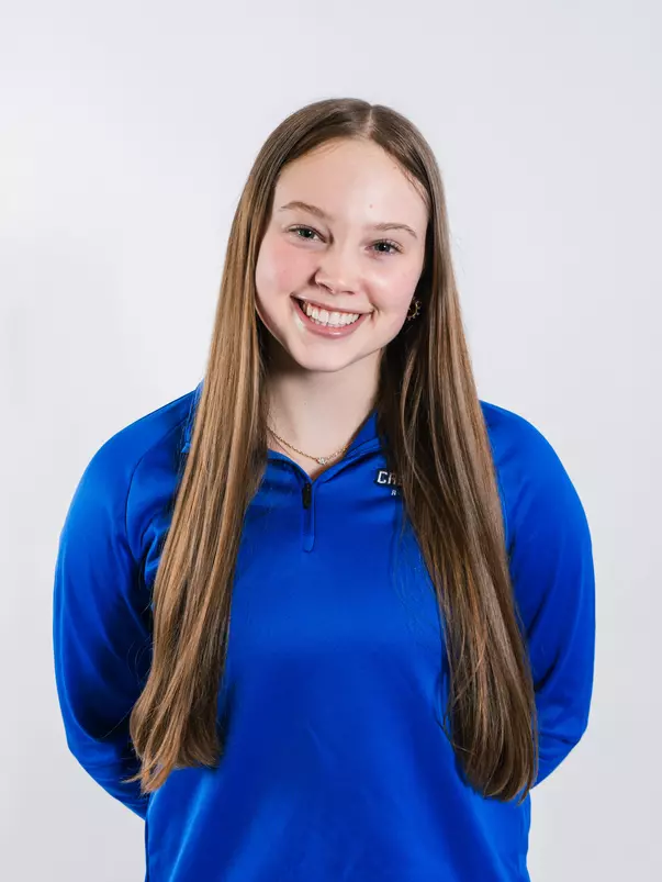 Klaire Oehlke - 26 - Head Shot