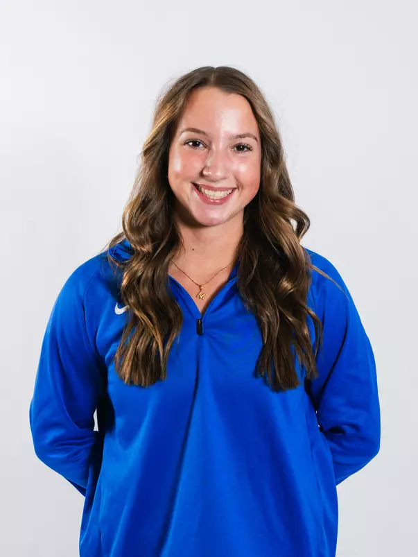 Mia Caballero - 26 - Head Shot