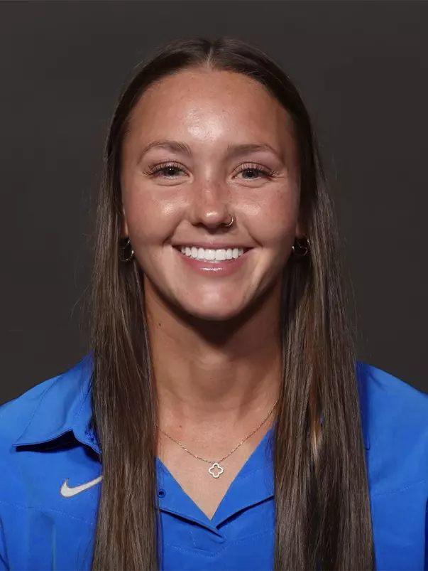 Cylie Halvorson Headshot