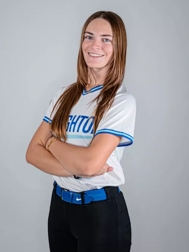 Savannah Clelland Headshot