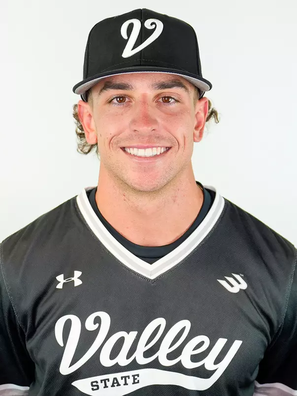 Jakob Simons 2024 Headshot