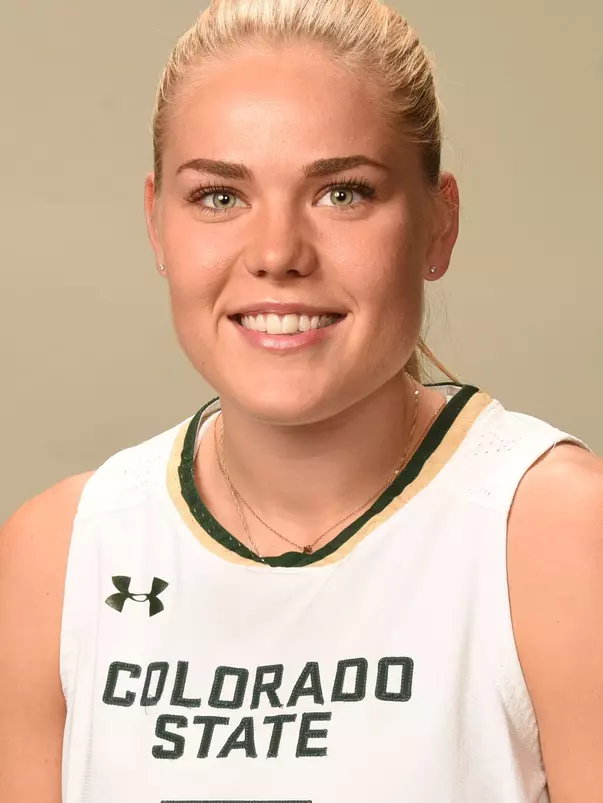 Tryggedsson_Sofie_2017_Web_Womens_Basketball