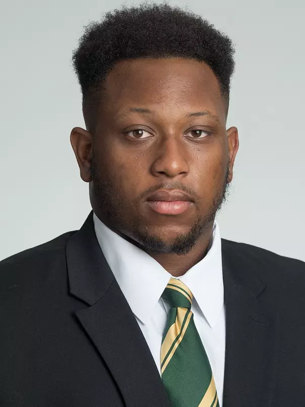 Ellison Hubbard - 2017 Head Shot