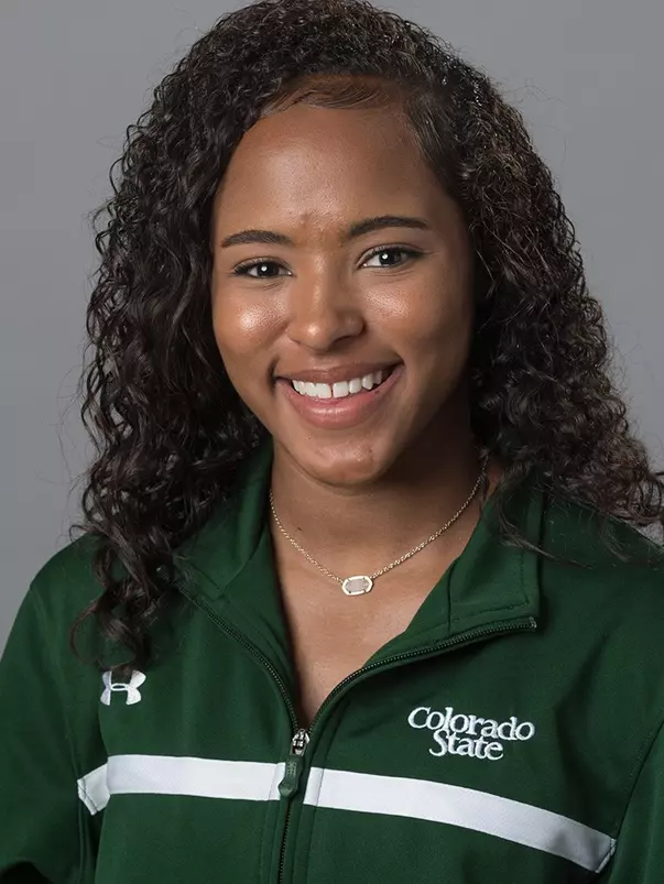 London Evans - 2016 Head Shot