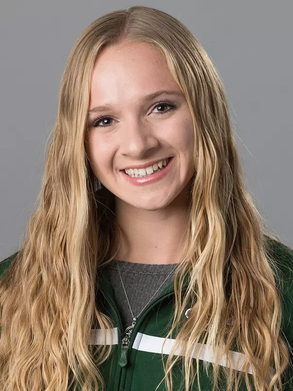 Emma Kratzberg - 2016 Head Shot