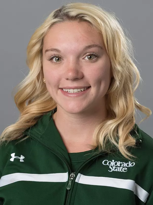 Kayla Pinnt - 2016 Head Shot