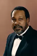 Lonnie  Wright
