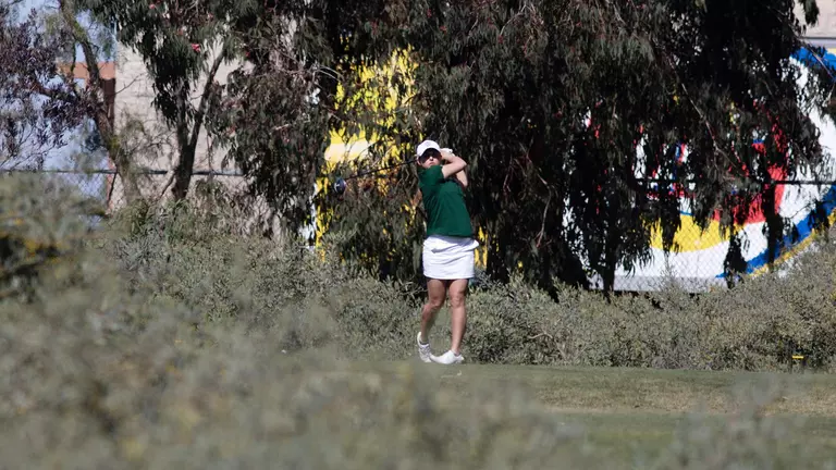 Rams finish Round 1 tied for ninth