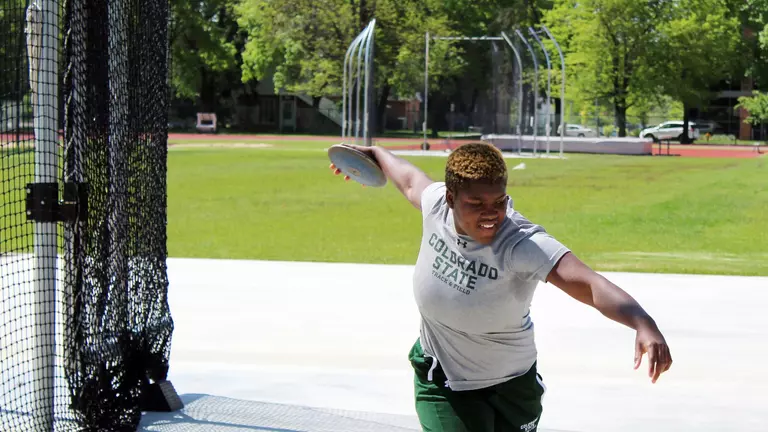 Lawrence, coach Bedard earn USTFCCCA regional awards
