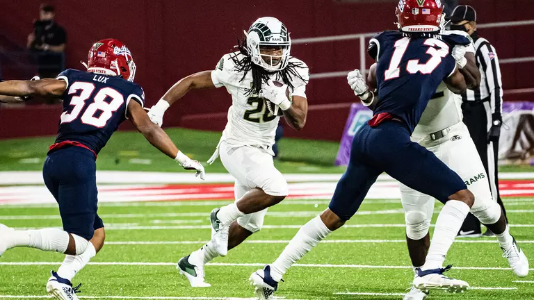 Vivens Named to Wuerffel Trophy Watch List for Community Service