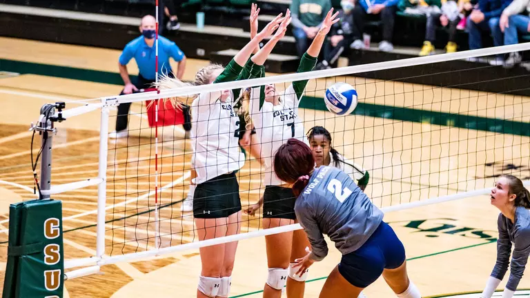 Rams Stay Perfect in Moby