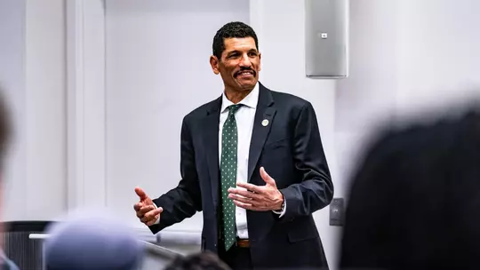 Norvell's Football Influences Carry Roots from Home