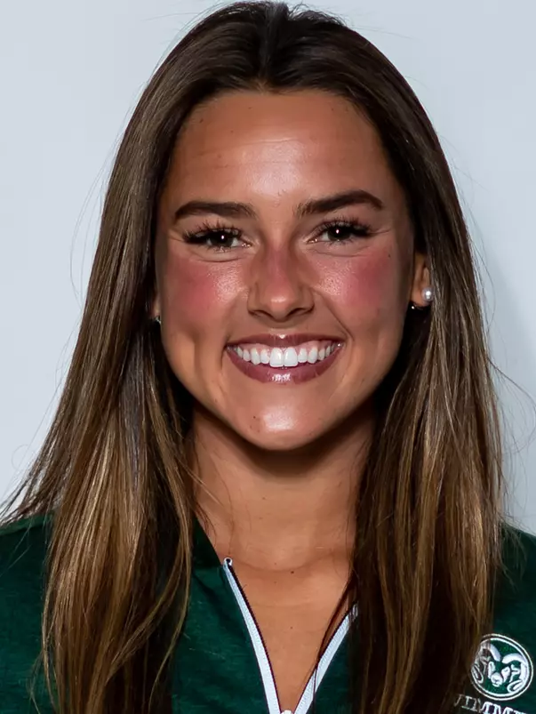 21-22 Women's Swim & Dive head shots Hannah Sykes