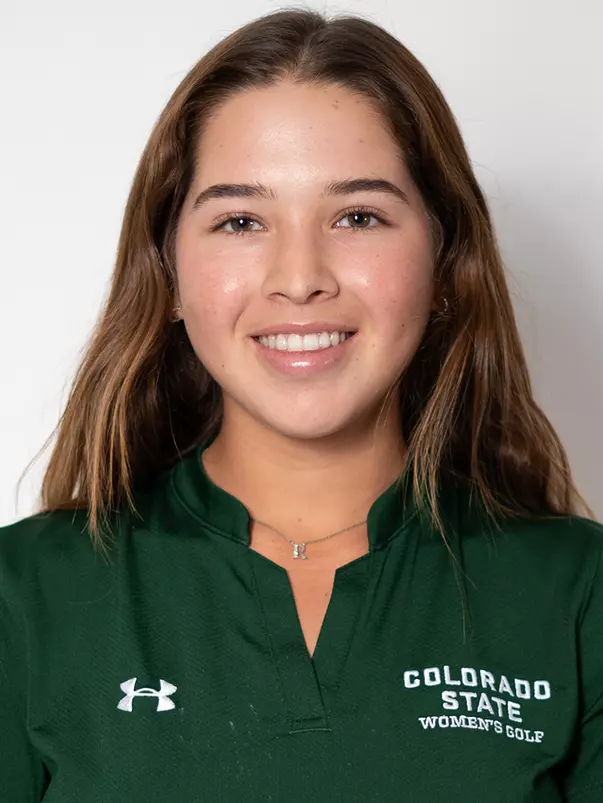 Romina Villanueva- 2021-22 Headshot