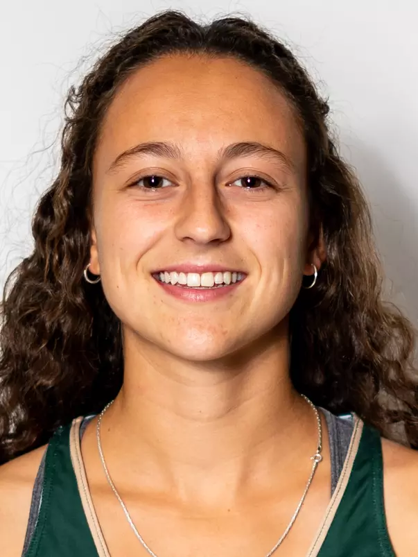 Lucia Natal 2021-22 head shot