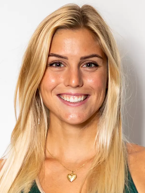 Sarka Richterova 2021-22 head shot