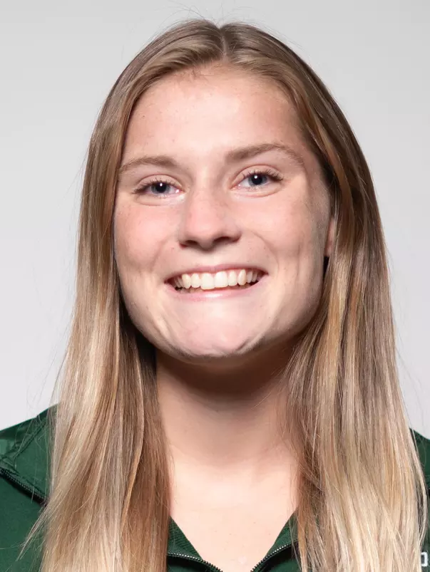 22-23 S&D Head Shots Maggie Di Scipio