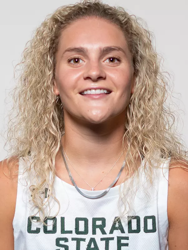 McKenna Hofschild 2022-23 Headshot