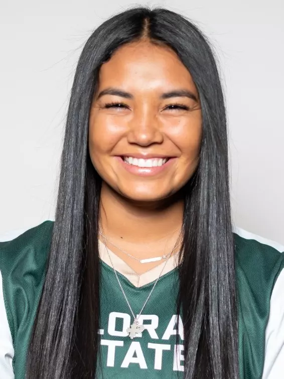 Danielle Serna Headshot