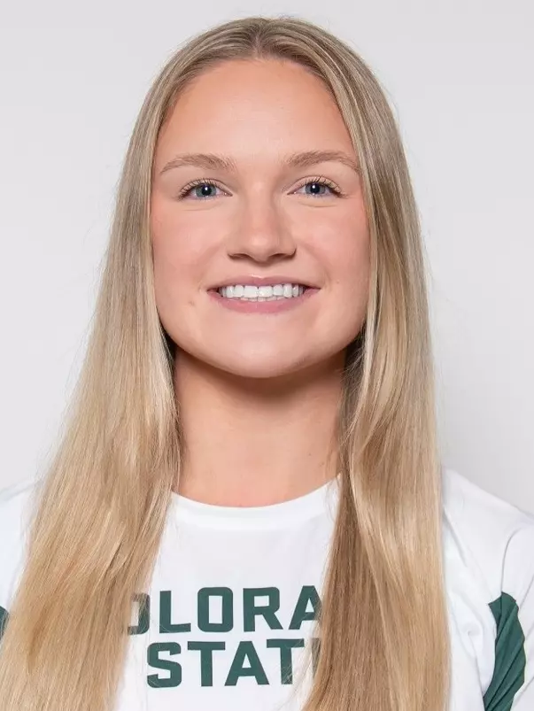 Karina Leber Headshot