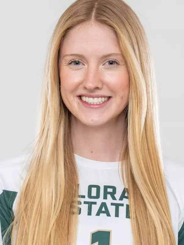 Riley Simpson Headshot