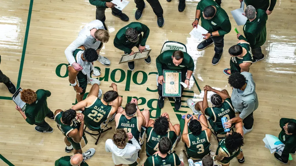 Image related to Men's Hoops Hosts Omaha Sunday