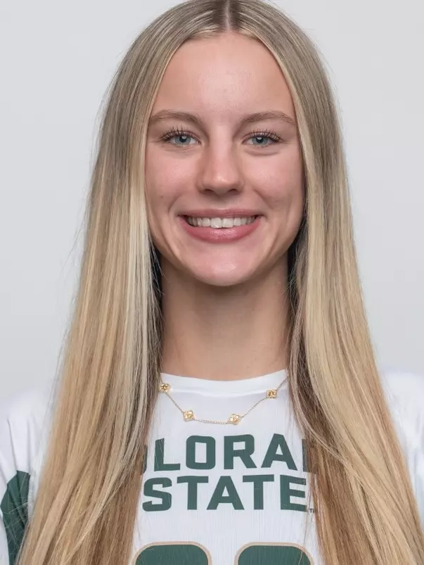 Halle Jameson Headshot