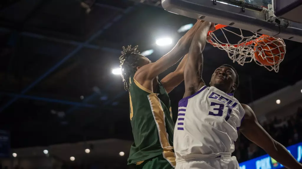 Image related to Rams Race Past Lopes