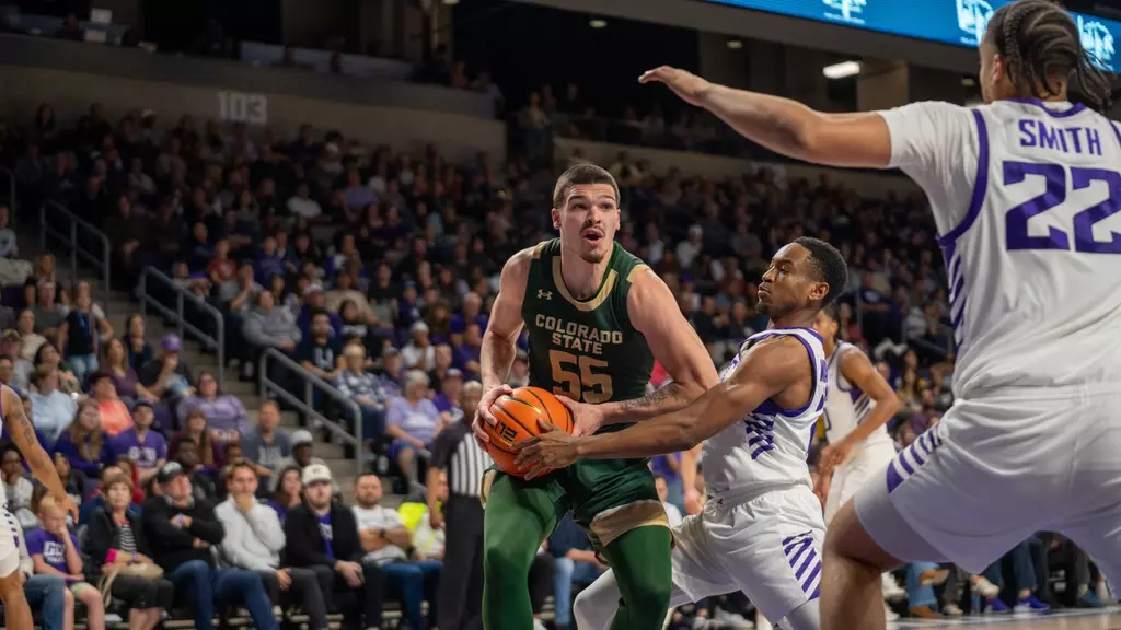 Image related to Men’s Hoops Hosts Lobos Tuesday