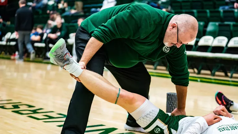 Shootaround: Rams Muscle Through