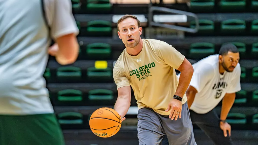 Image related to Farokhmanesh Stays True to His Roots in First Season