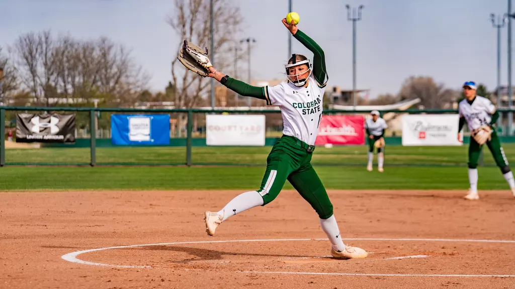 Image related to Early Momentum Fades as Boise State Takes Series Opener