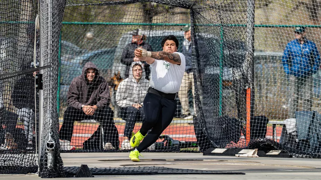 Image related to Hammer Squad Shines at Beach Invite