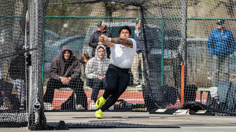Hammer Squad Shines at Beach Invite