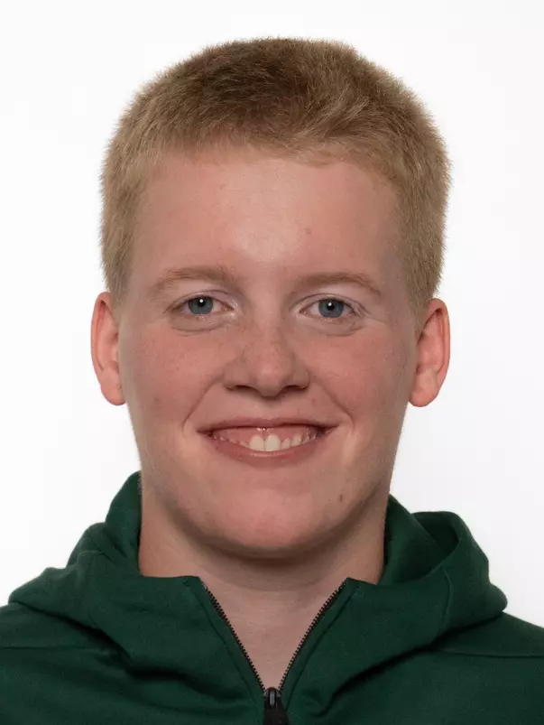 Bevin Toews 2627 Headshot.jpg