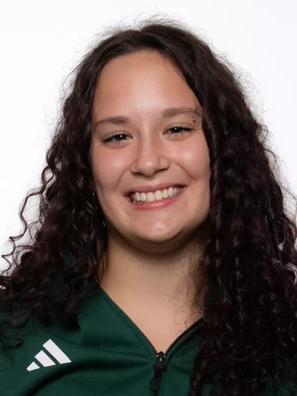 Carly Nelson 2627 Headshot.jpg