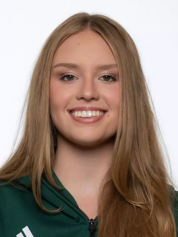 Lauren Golden 2627 Headshot.jpg