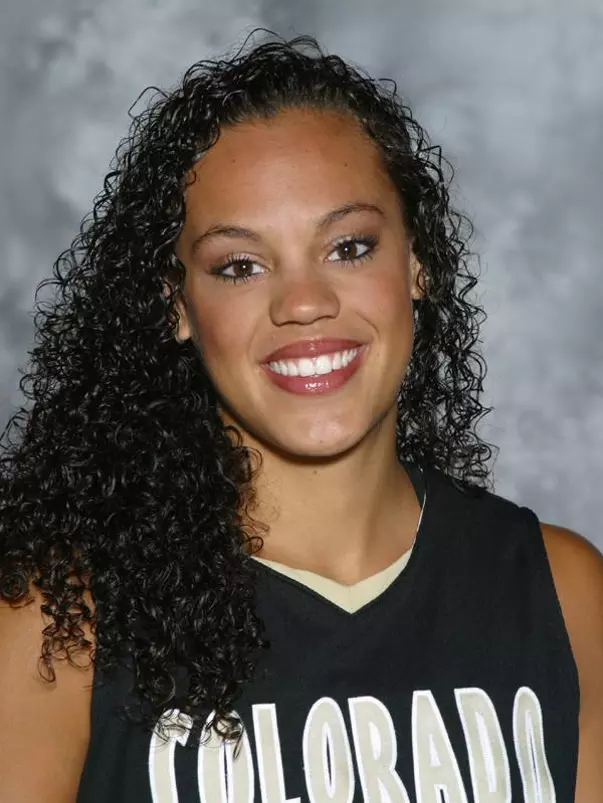 Sophomore Amber Metoyer