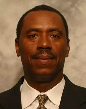 Ricardo Patton_mbb head coach
