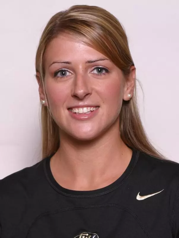 Nicole Carr