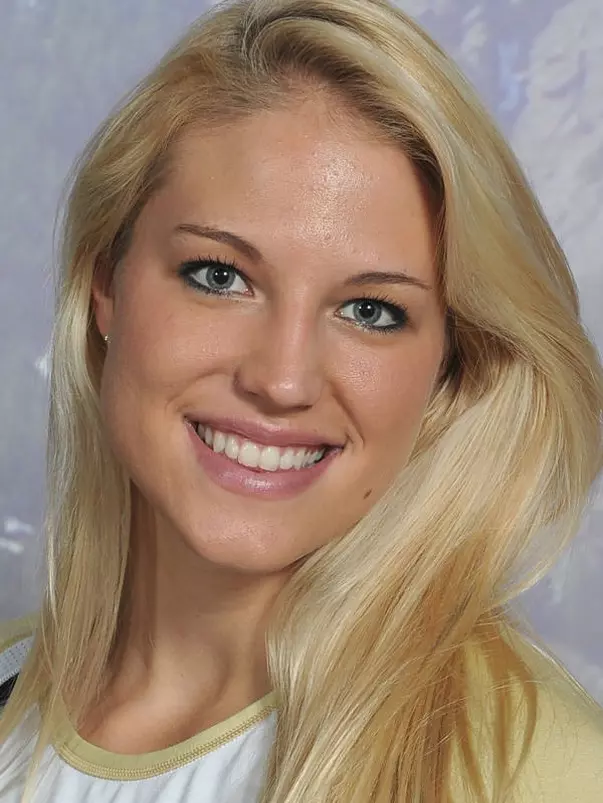 Lindow_Nikki 2013.jpg