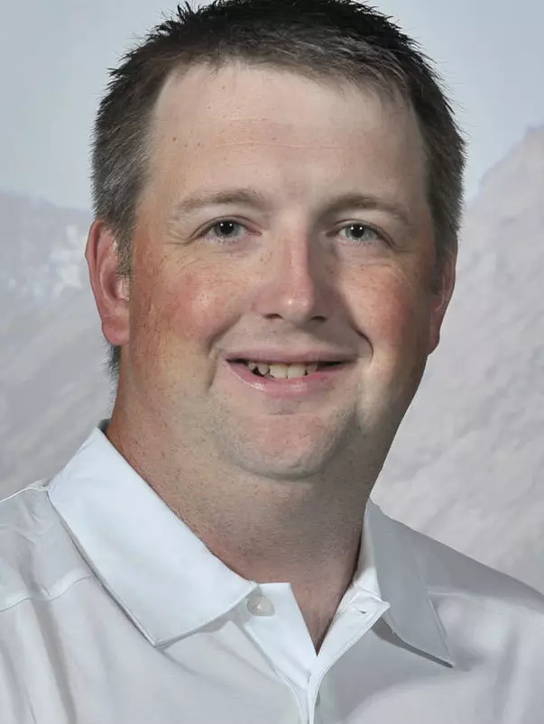 Vol asst Robert Stone.jpg