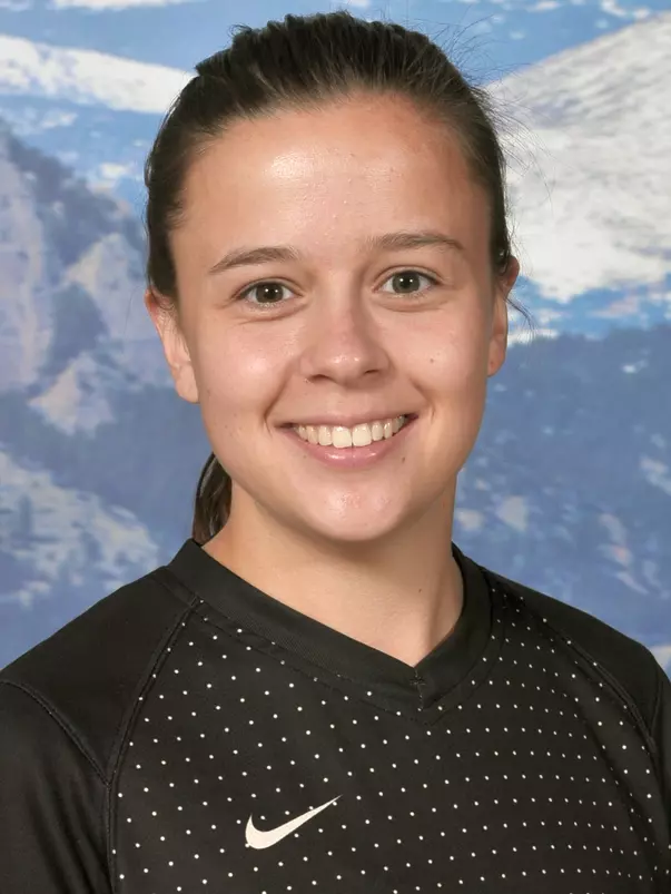 Hannah Scheid 2016 Head Shot