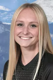 Juliana Guthner 2016 Head Shot