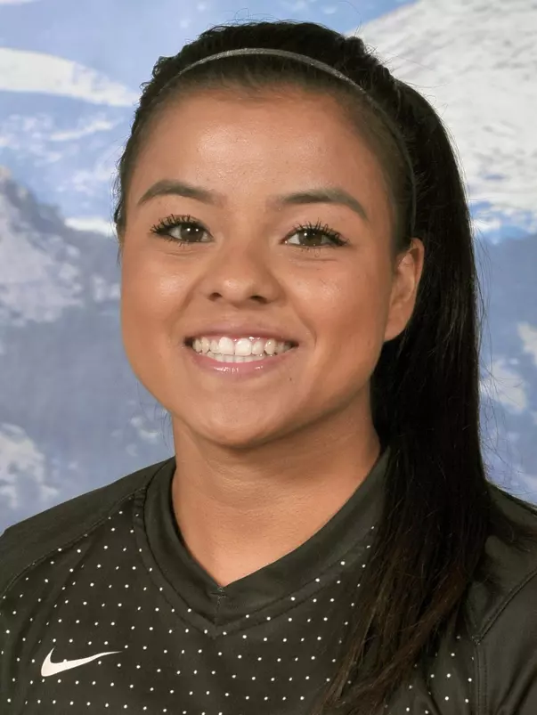 Stephanie Zuniga 2016 Head Shot