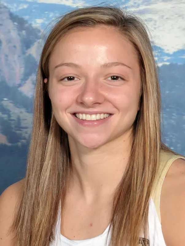 Kennedy Leonard 2016-17 Headshot
